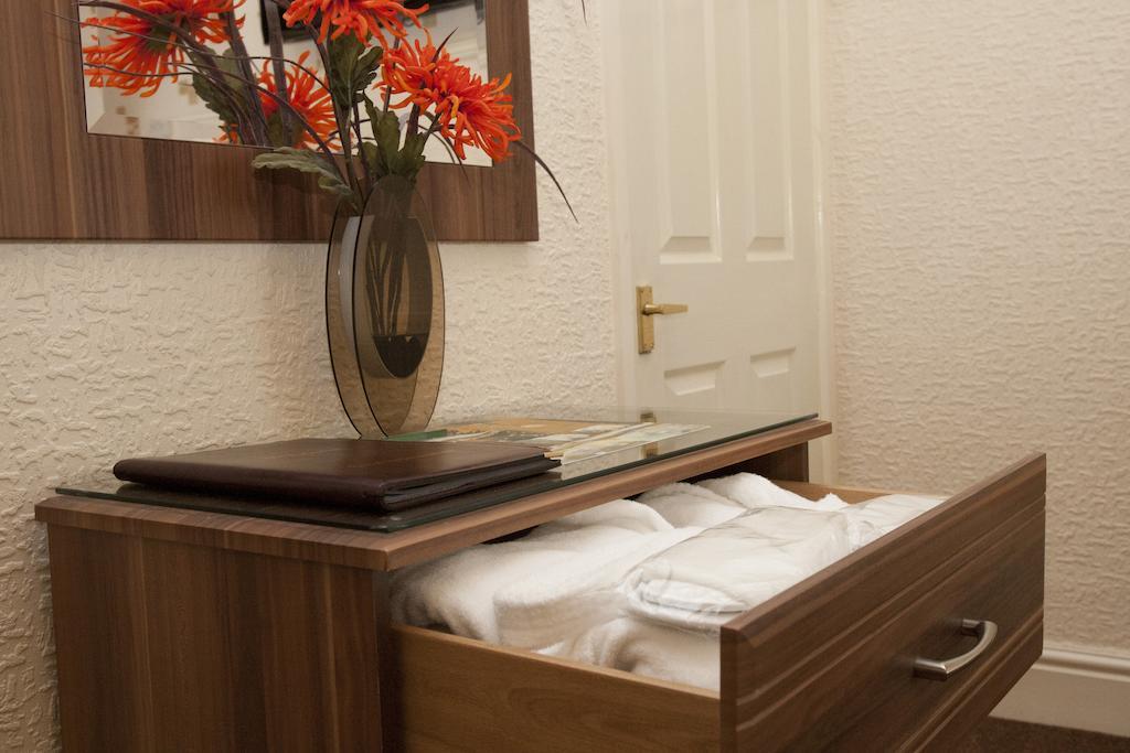 Valentine Lodge Over 21 Adult Couples Only Blackpool Buitenkant foto