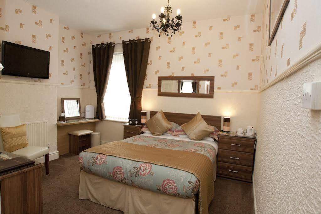 Valentine Lodge Over 21 Adult Couples Only Blackpool Buitenkant foto
