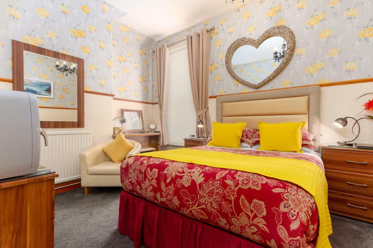 Valentine Lodge Over 21 Adult Couples Only Blackpool Buitenkant foto