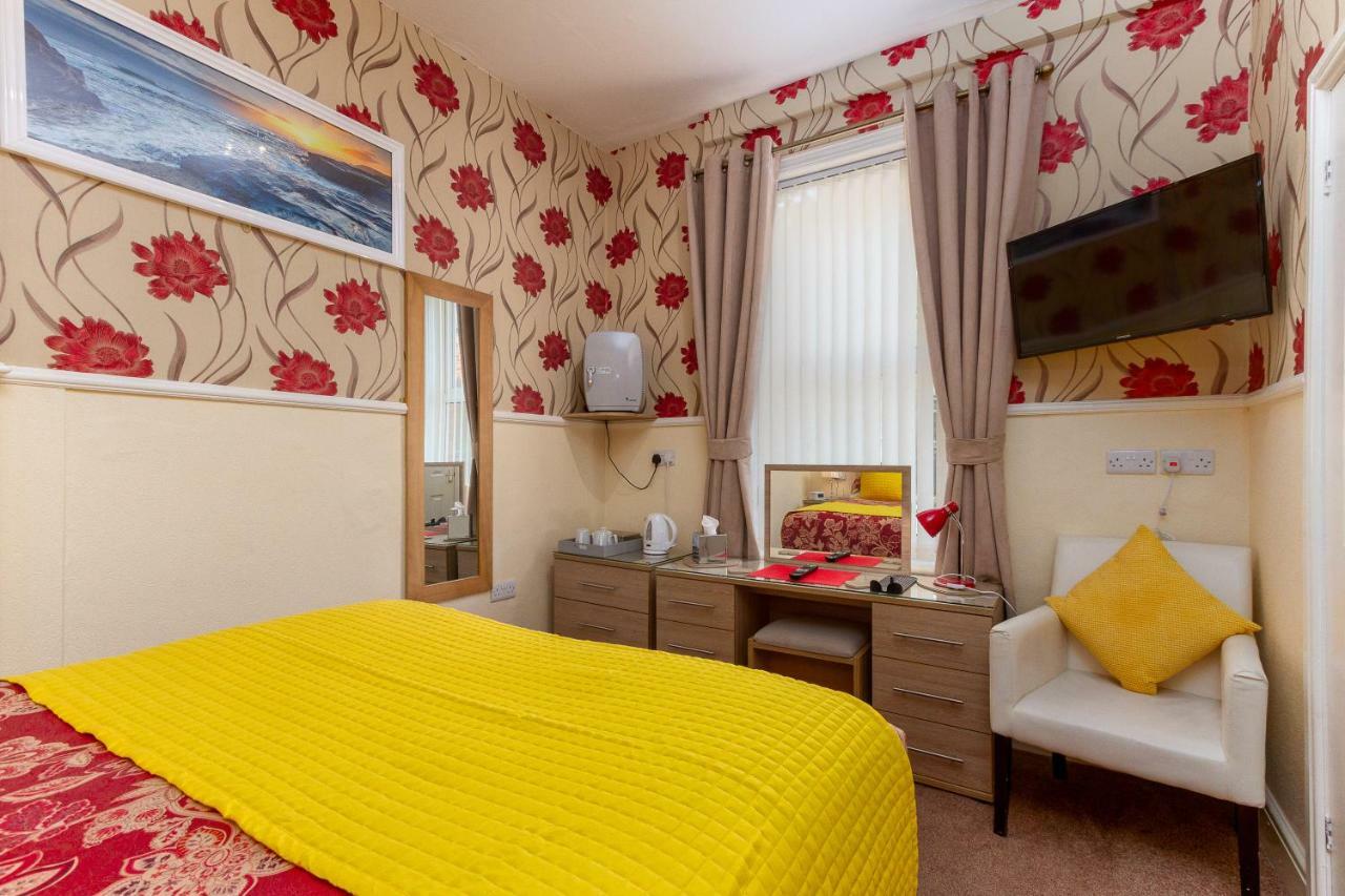 Valentine Lodge Over 21 Adult Couples Only Blackpool Buitenkant foto