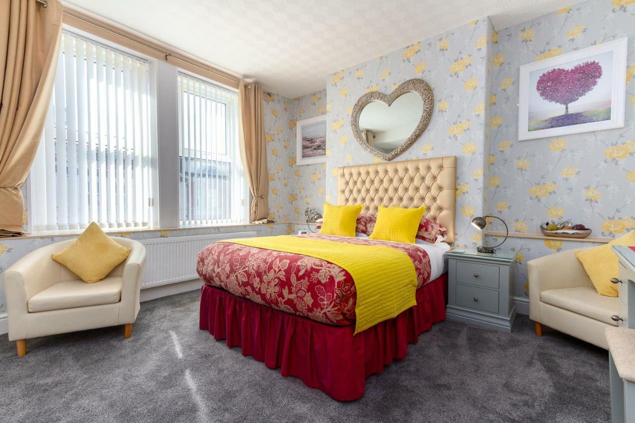 Valentine Lodge Over 21 Adult Couples Only Blackpool Buitenkant foto