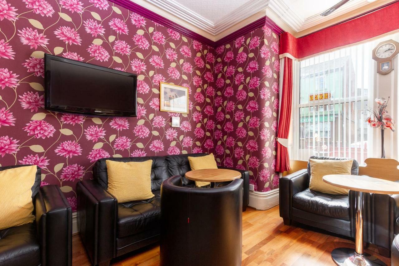 Valentine Lodge Over 21 Adult Couples Only Blackpool Buitenkant foto