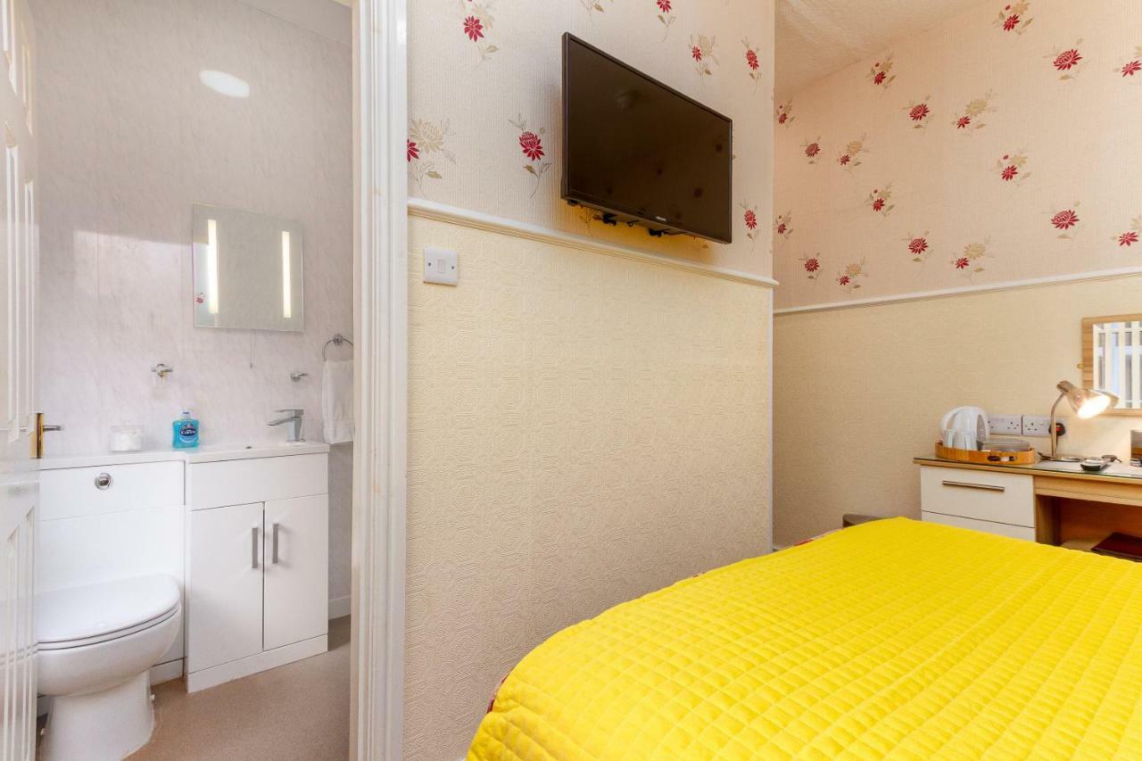 Valentine Lodge Over 21 Adult Couples Only Blackpool Buitenkant foto