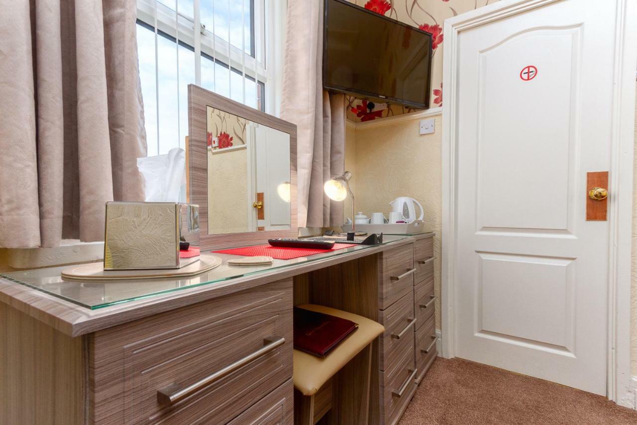 Valentine Lodge Over 21 Adult Couples Only Blackpool Buitenkant foto